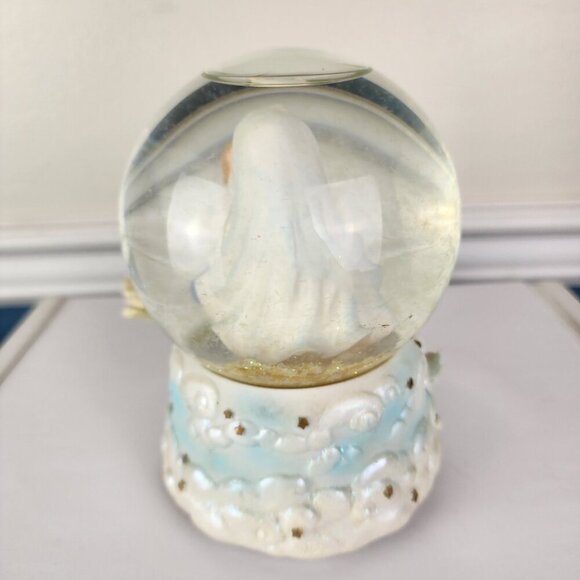 Snow Globe Mother Mary and Child Musical Flying Dove - Picture 4 of 6